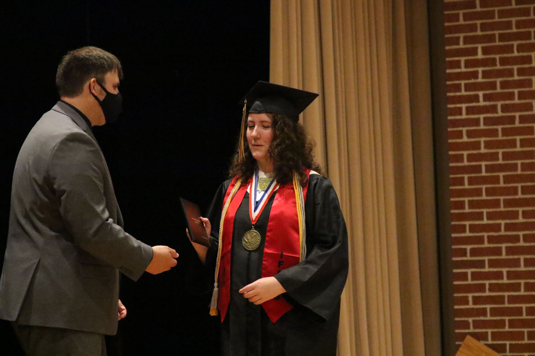 IFA_Grad1794.JPG